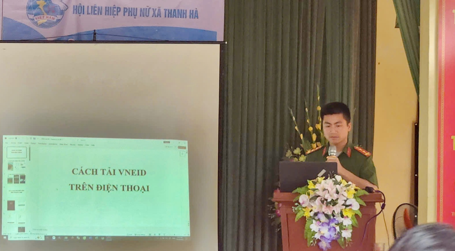 Công an xã Thanh Hà: Chủ động phòng ngừa lừa đảo trên không gian mạng thông qua tuyên truyền, hướng dẫn công dân sử dụng công nghệ số